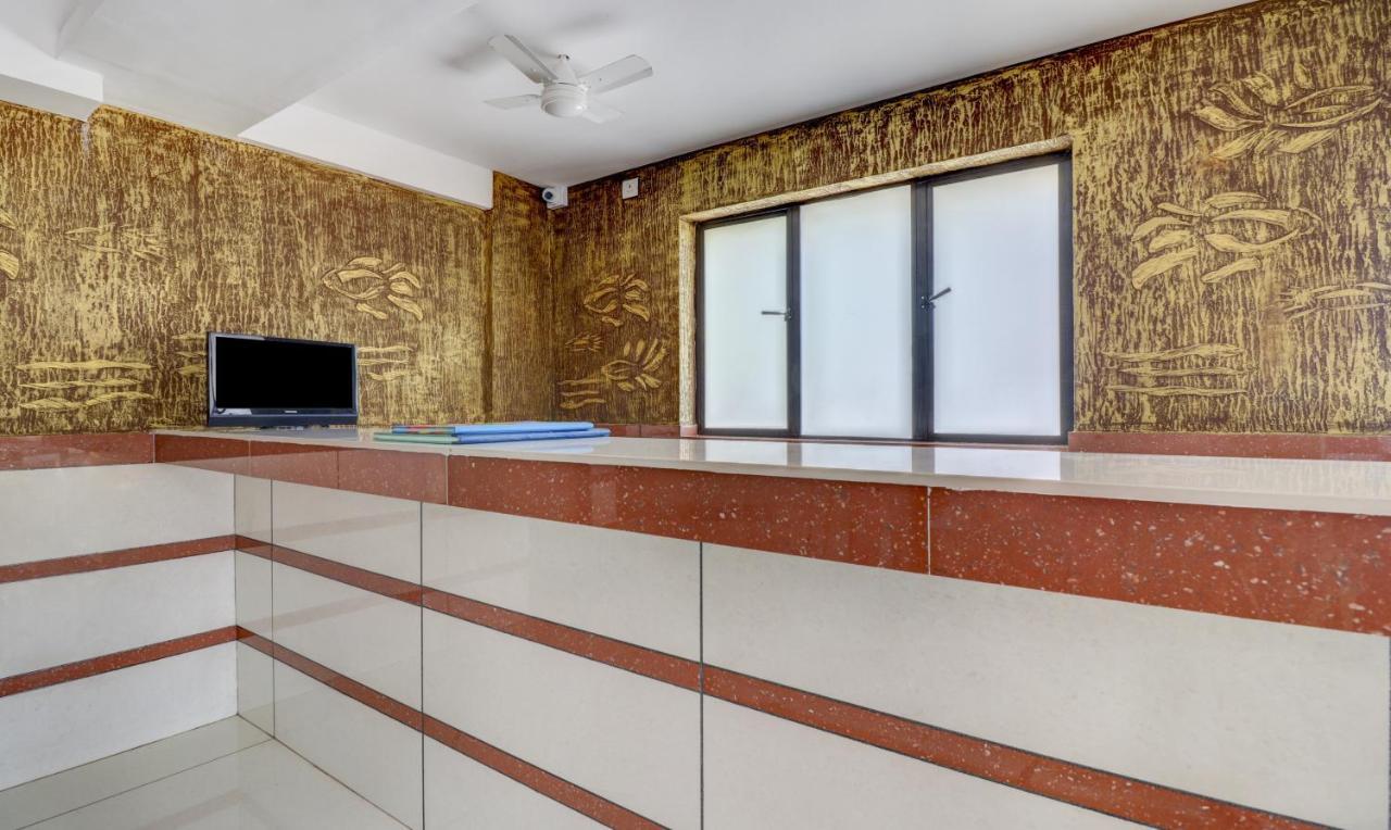 Tri-Star Presidency Cochin Hotel Kochi Buitenkant foto