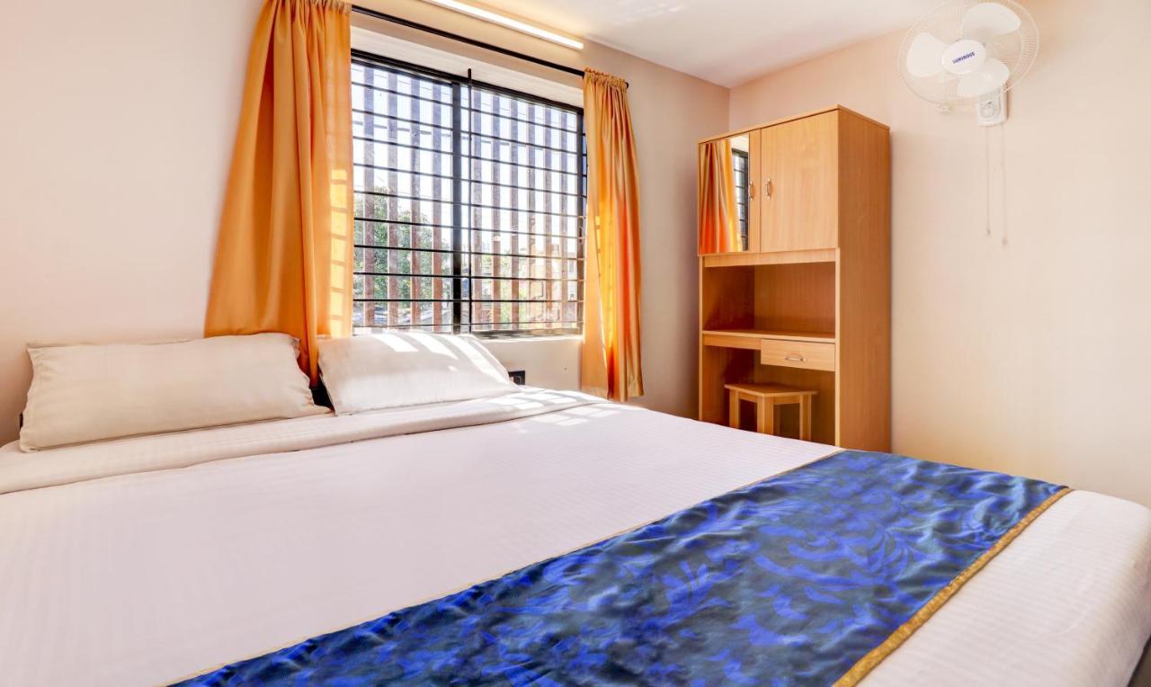 Tri-Star Presidency Cochin Hotel Kochi Buitenkant foto