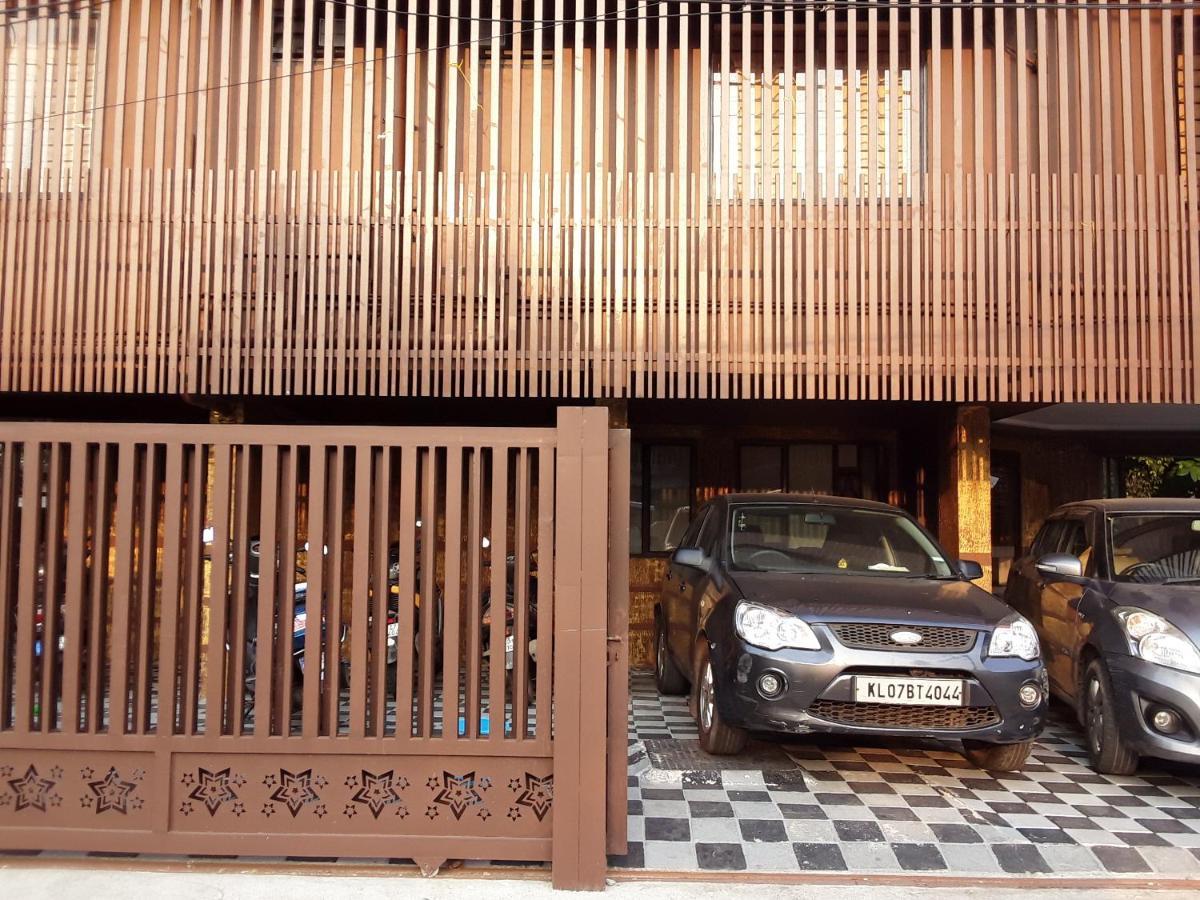 Tri-Star Presidency Cochin Hotel Kochi Buitenkant foto
